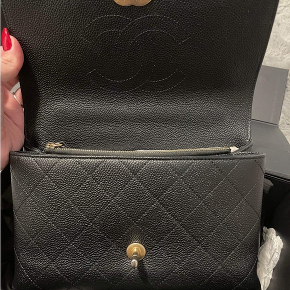 Chanel Chic Affinity Bag - Picture 4 of 6